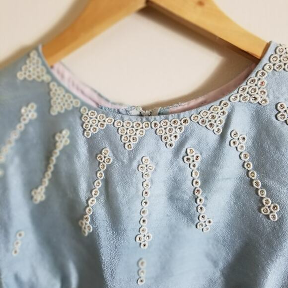 CLOSET CLEAR OUT!  Vintage Silk Crop Top - Picture 3 of 3